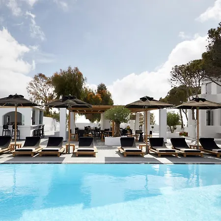 カリスティ ＆ スイーツ ホテル サントリーニ