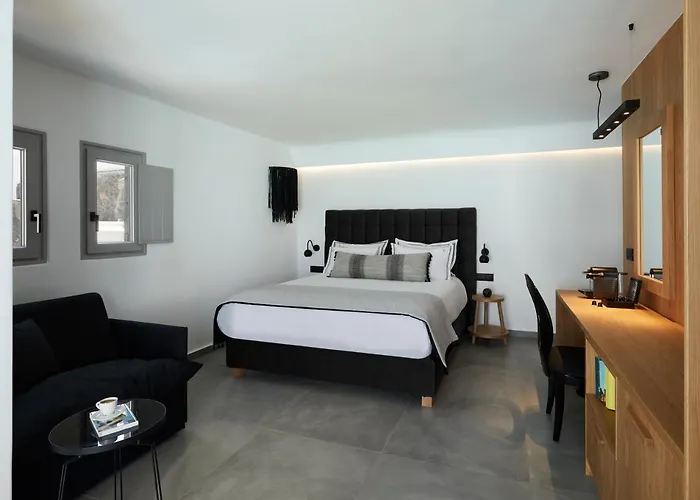 卡利斯提酒店及套房 费拉