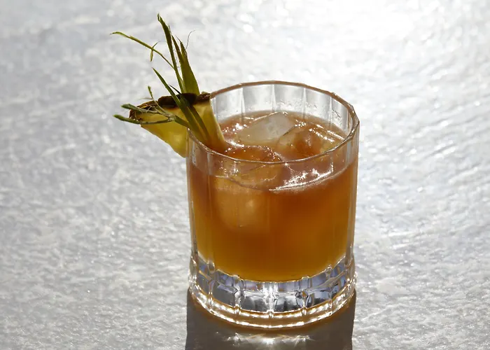 卡利斯提酒店及套房 酒店 费拉