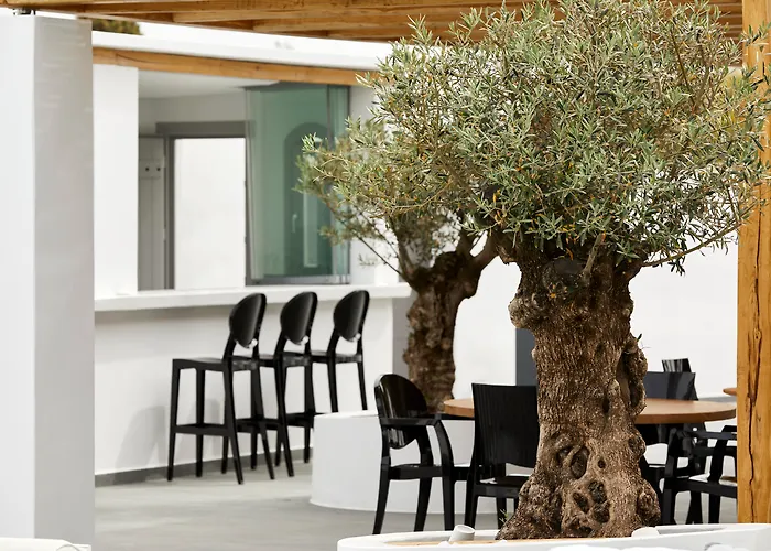 Kalisti & Hotel Fira (Santorini)